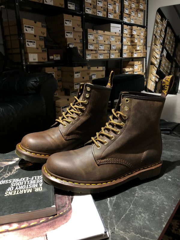 Вживані черевики Dr. Martens 1460 - Aztec Crazy Horse