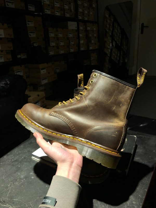 Вживані черевики Dr. Martens 1460 - Aztec Crazy Horse