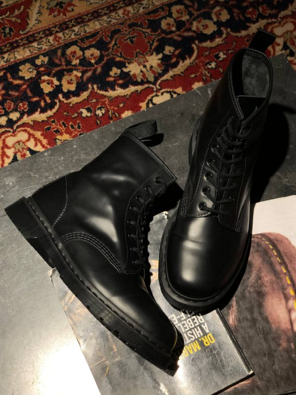 RESALE черевики Dr. Martens 1460 Mono - Black Smooth (UK 9 EU 44) Вживані Dr. Martens 1460 Mono - Black Smooth (UK 9 EU 44) Без дефектів Dr. Martens 1460 Mono - Black Smooth (UK 9 EU 44)