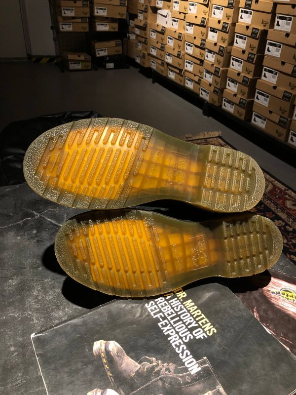 Класичні челсі від Dr. Martens 2976 – Black Nappa (UK 7 / EU 41) Вживані, в хорошому стані.