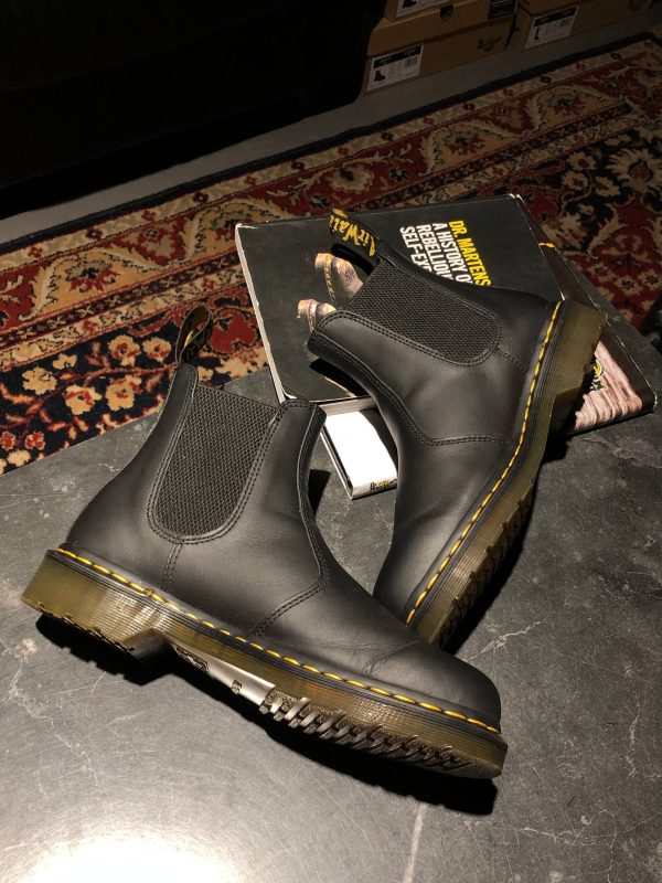 Класичні челсі від Dr. Martens 2976 – Black Nappa (UK 7 / EU 41) Вживані, в хорошому стані.