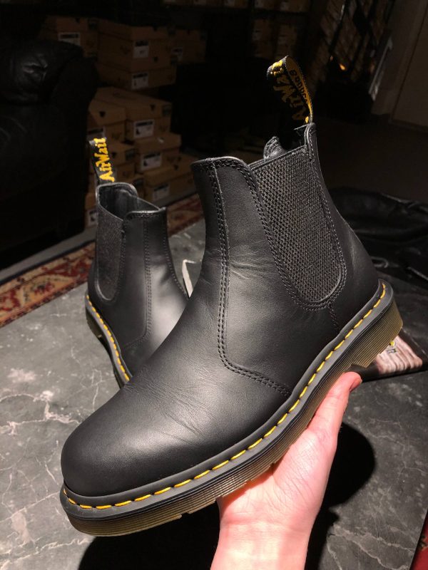 Класичні челсі від Dr. Martens 2976 – Black Nappa (UK 7 / EU 41) Вживані, в хорошому стані.