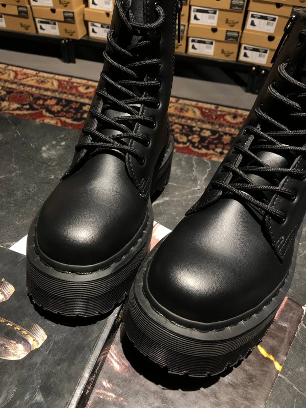 Вживані черевики Dr. Martens Jadon II Vegan - Mono Black Felix - 38 в ідеальному стані