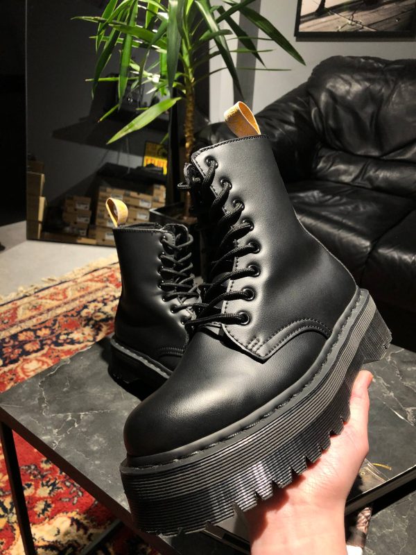 Вживані черевики Dr. Martens Jadon II Vegan - Mono Black Felix - 38 в ідеальному стані