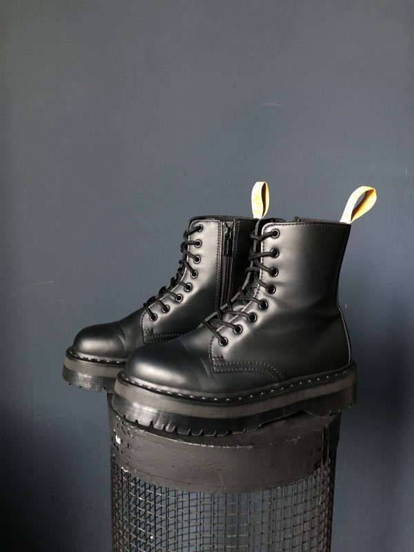 Вживані черевики Dr. Martens Jadon II Vegan - Mono Black Felix Rub-Off (UK 7 EU 41)