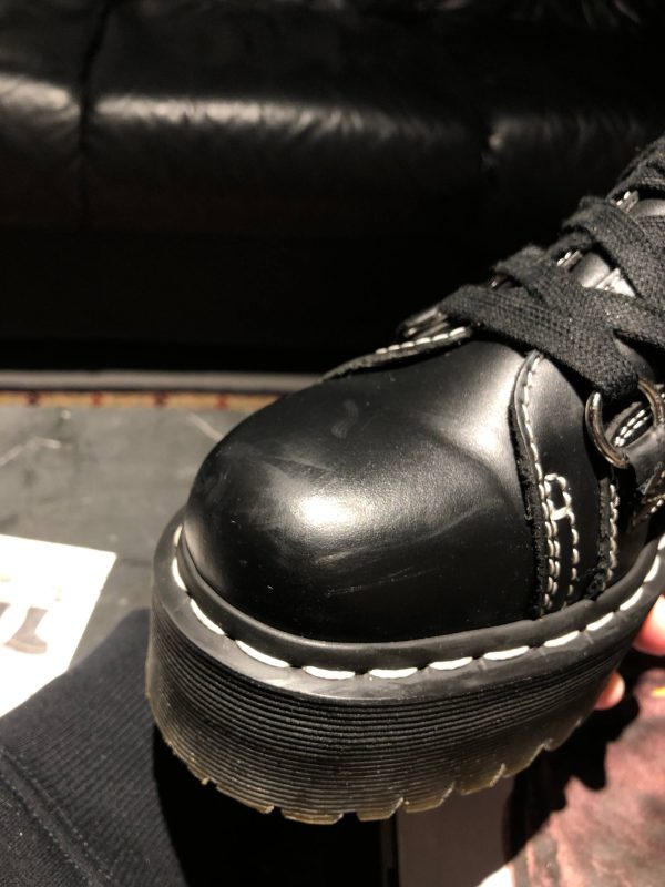Вживані черевики Dr. Martens Jadon XL Black Haircell (UK 5 EU 38) з мінімальними ознаками експлуатації. Виготовленні з міцної шкіри на платформі.