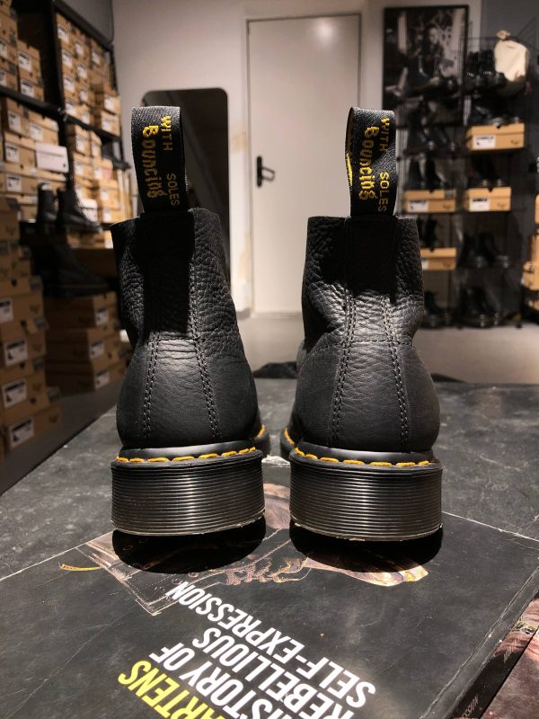 Б\у напівчеревики Dr. Martens 101 Pascal - Black Ambassador (UK 7 EU 41) в ідеальному стані, черевики мартенс як нові на resale.martens.com.ua