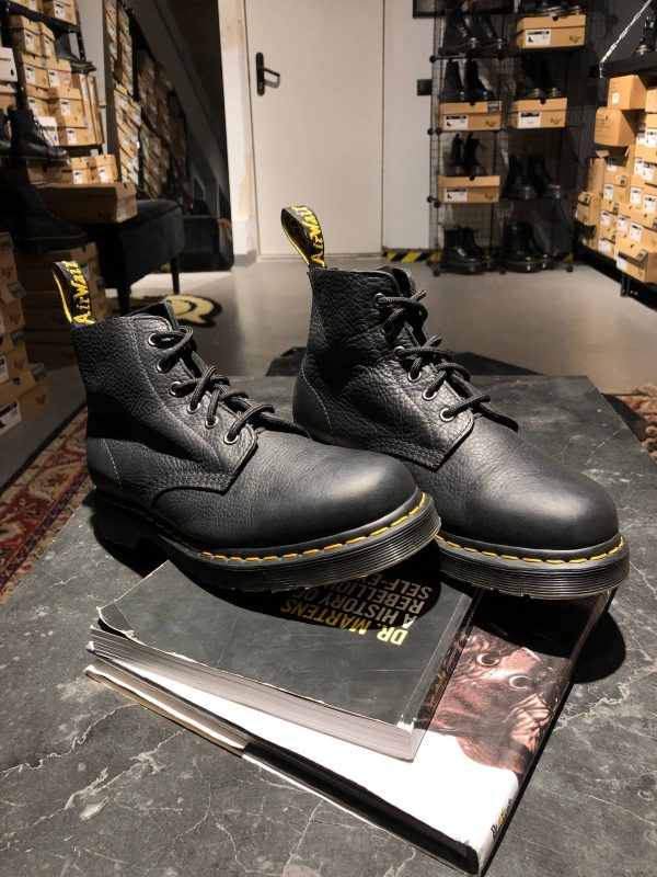 Б\у напівчеревики Dr. Martens 101 Pascal - Black Ambassador (UK 7 EU 41) в ідеальному стані, черевики мартенс як нові на resale.martens.com.ua