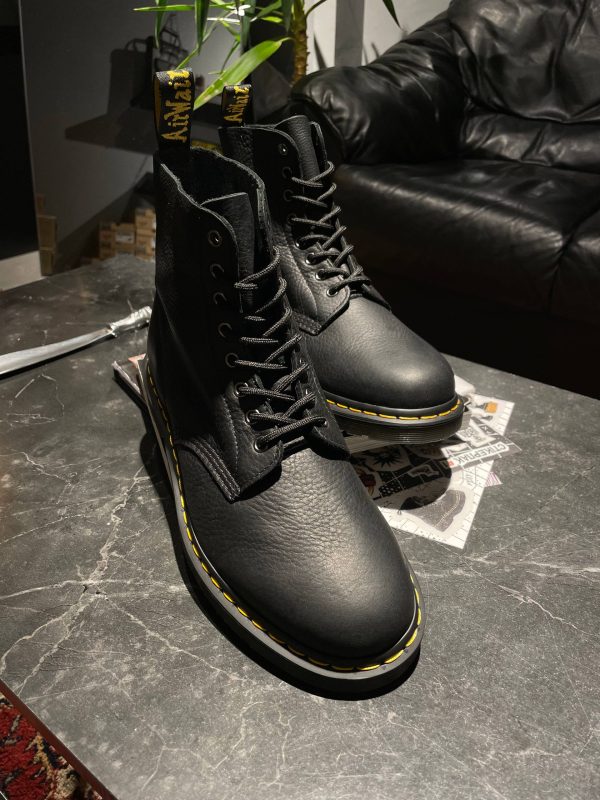 Б/у черевики Dr. Martens 1460 - Black Ambassador (UK 9 EU 43) в хорошому стані, вживане взуття Dr. Martens 1460 - Black Ambassador (UK 9 EU 43)