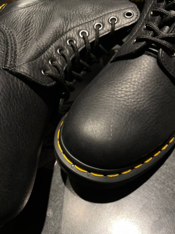 Б/у черевики Dr. Martens 1460 - Black Ambassador (UK 9 EU 43) в хорошому стані, вживане взуття Dr. Martens 1460 - Black Ambassador (UK 9 EU 43)
