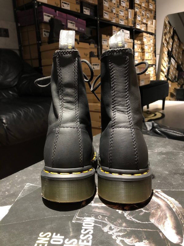 Вживані Dr. Martens 1460 W - Black Nappa (UK 5 EU 38) в хорошому стані купити в Україні