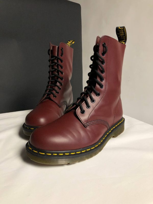 Вінтажні Dr. Martens 1490 - Cherry Red Smooth (UK 7 EU 41) купити в Україні, в хорошому стані Dr. Martens 1490 - Cherry Red Smooth (UK 7 EU 41) , вживані Dr. Martens 1490 - Cherry Red Smooth (UK 7 EU 41)
