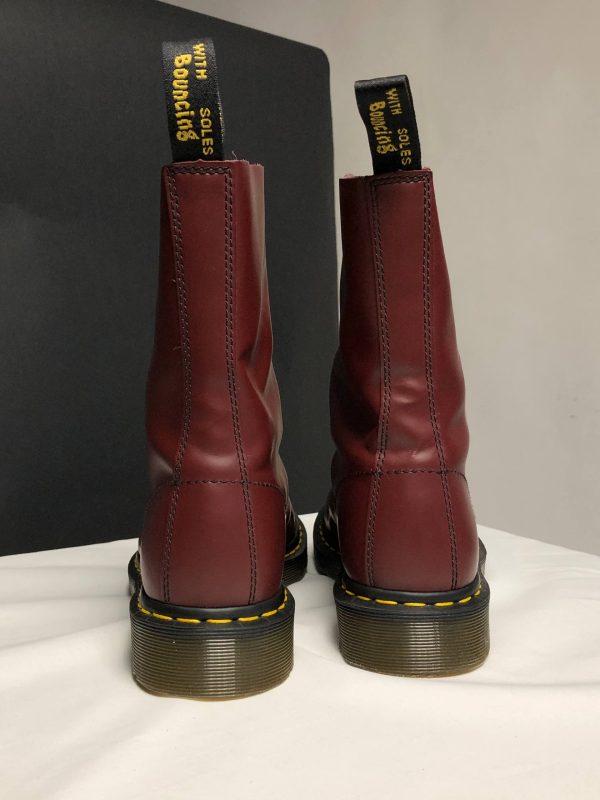 Вінтажні Dr. Martens 1490 - Cherry Red Smooth (UK 7 EU 41) купити в Україні, в хорошому стані Dr. Martens 1490 - Cherry Red Smooth (UK 7 EU 41) , вживані Dr. Martens 1490 - Cherry Red Smooth (UK 7 EU 41)