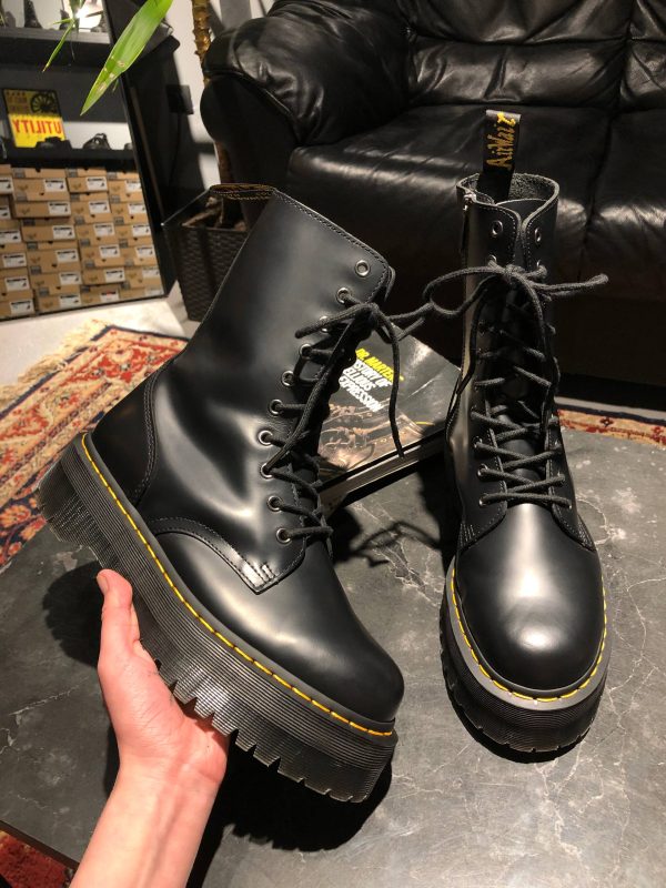 Б\у Dr. Martens Jadon Hi - Black Polished Smooth (UK 8 EU 42) в ідеальному стані, купити дешево в Україні