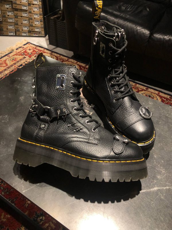 Оригінальні Dr. Martens Jadon Piercing - Black Milled Nappa (UK 10 EU 45) в хорошому стані на resale.martens.com.ua