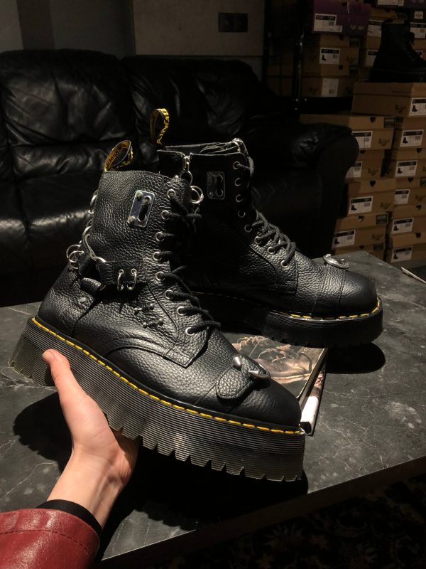 Оригінальні Dr. Martens Jadon Piercing - Black Milled Nappa (UK 10 EU 45) в хорошому стані на resale.martens.com.ua