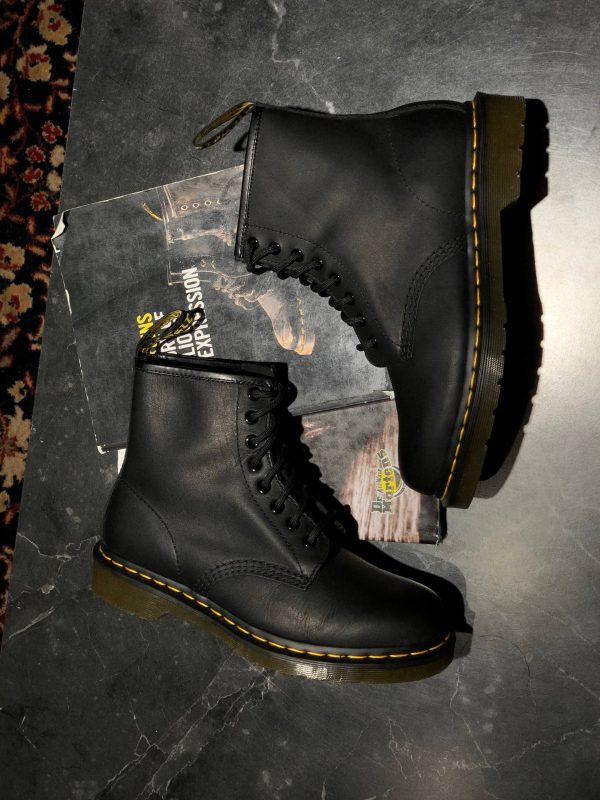 Оригінальні Dr. Martens 1460 - Black Greasy (UK 6 / EU 39) у відмінному стані купити в Україні