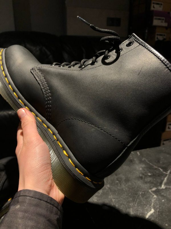 Вживані черевики Dr. Martens 1460 - Black Greasy (UK 7 EU 41) в чудовому стані купити онлайн
