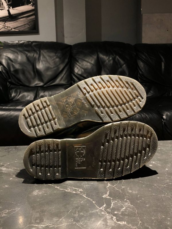 Унікальна рідкісна колекційна модель Dr. Martens 1460 Pascal - Museum Collection Hogarth (UK 4 EU 37) в ідеальному стані купити в Україні на resale.martens.com.ua