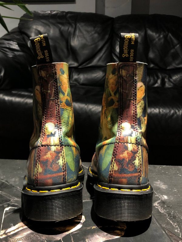 Унікальна рідкісна колекційна модель Dr. Martens 1460 Pascal - Museum Collection Hogarth (UK 4 EU 37) в ідеальному стані купити в Україні на resale.martens.com.ua