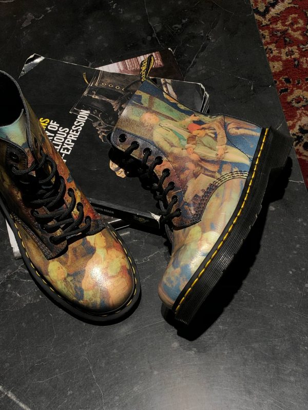 Унікальна рідкісна колекційна модель Dr. Martens 1460 Pascal - Museum Collection Hogarth (UK 4 EU 37) в ідеальному стані купити в Україні на resale.martens.com.ua