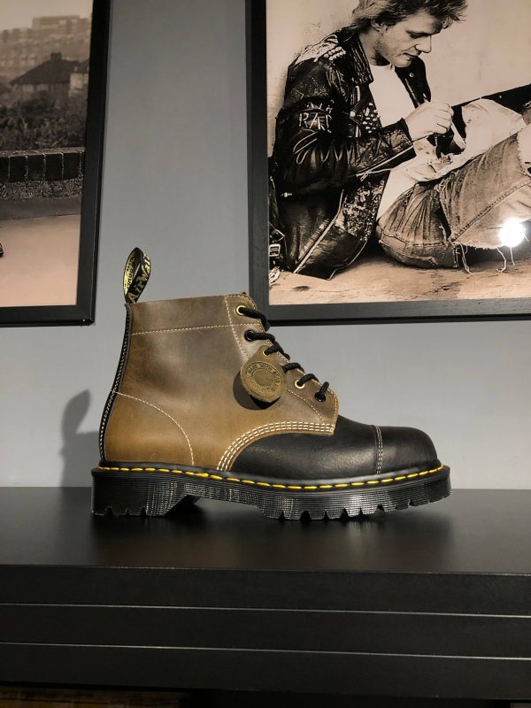 Dr. Martens 101 'Made In England' Dead Stock - Multi Color (UK 8 EU 42) купити оригінальні Martens в Україні