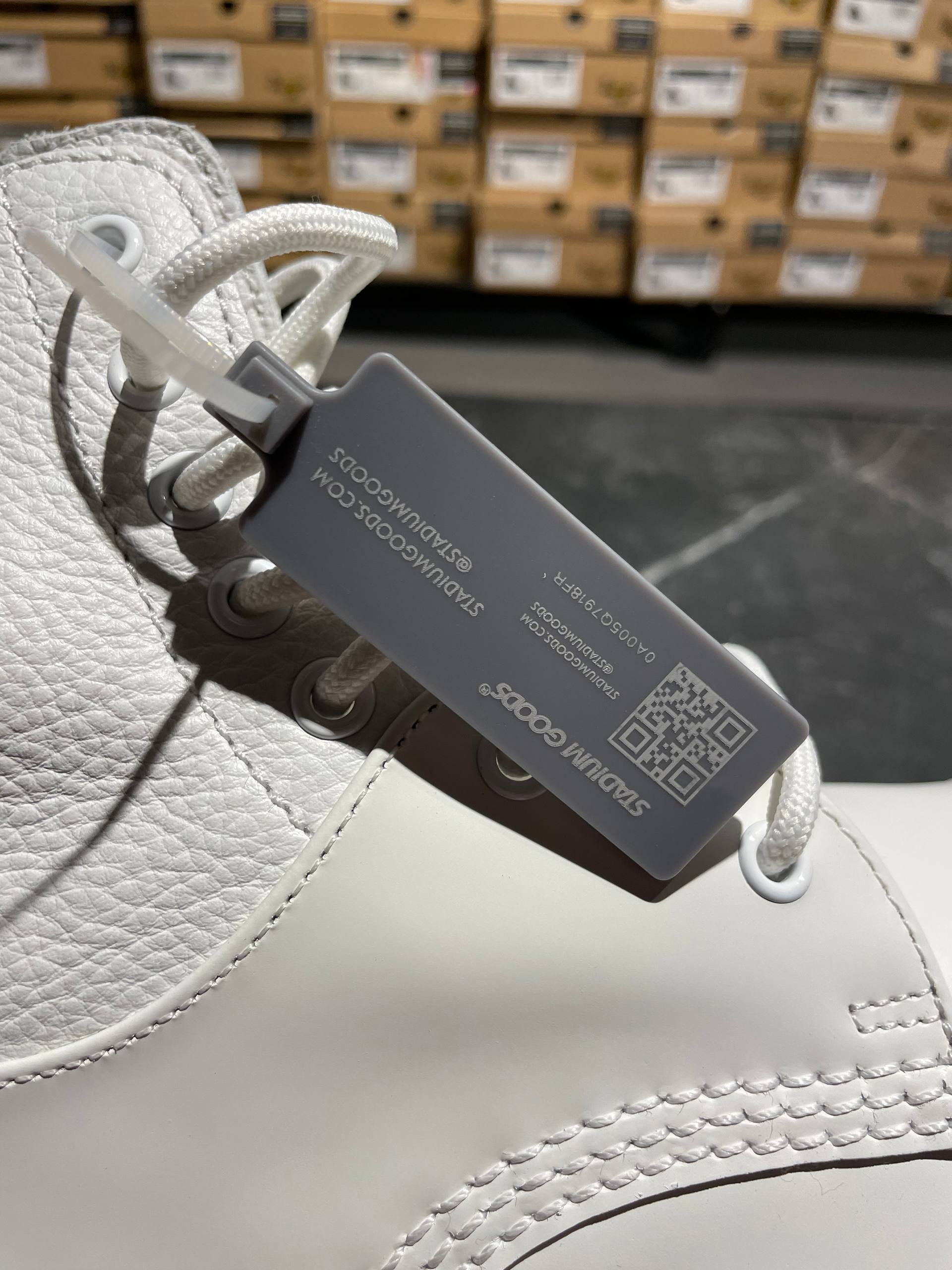 Dr.Martens x MM6 Maison Margiela 1460 8-EYE Vintage Smooth/White Virginia/White