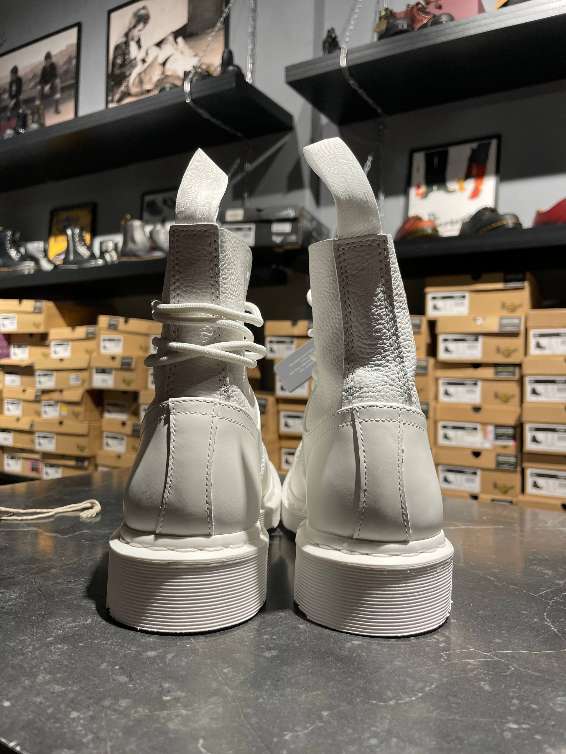 Dr.Martens x MM6 Maison Margiela 1460 8-EYE Vintage Smooth/White Virginia/White