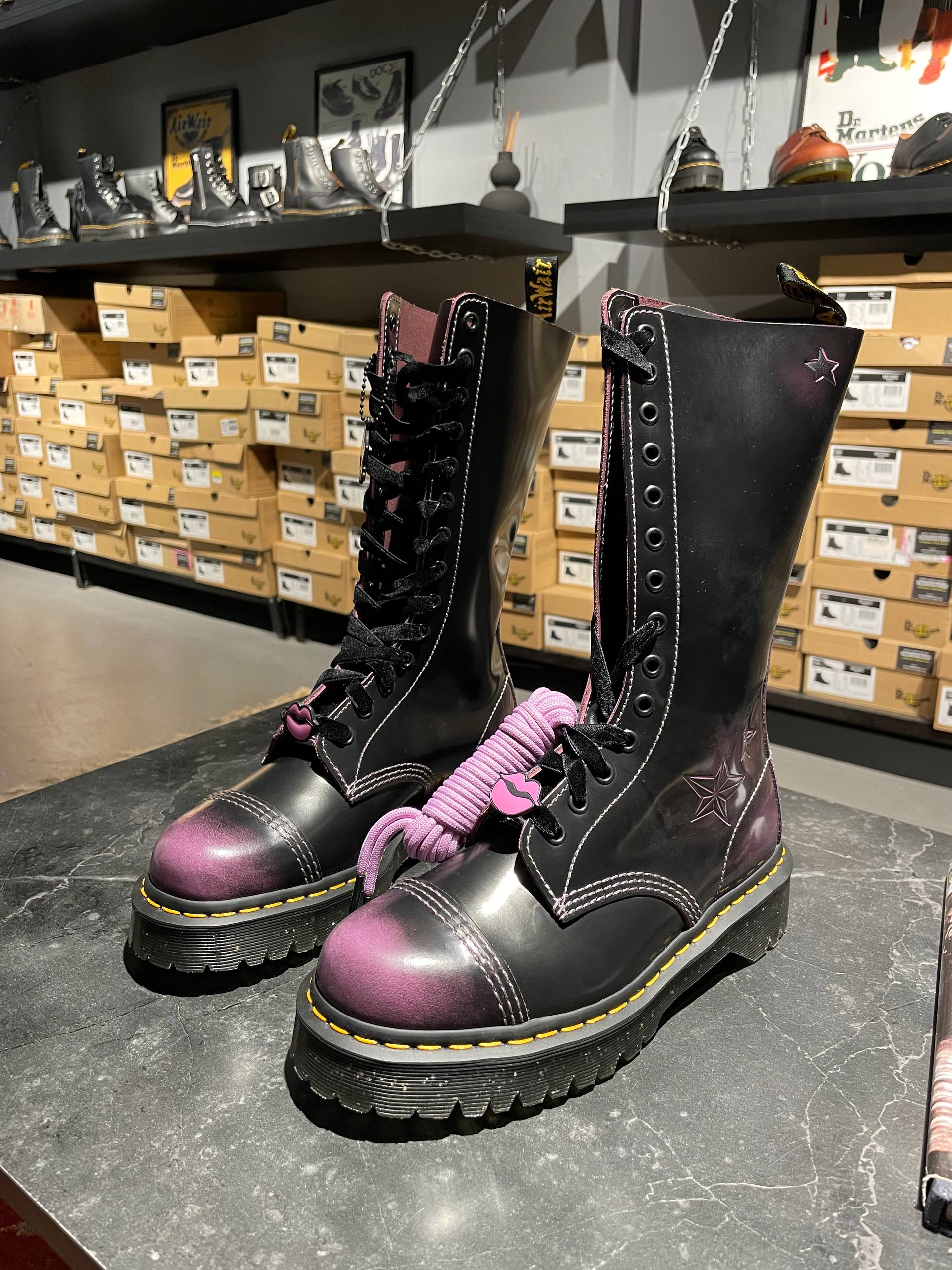 Dr. Martens x Bratz 1B99 Bex - Black / Purple Arcadia