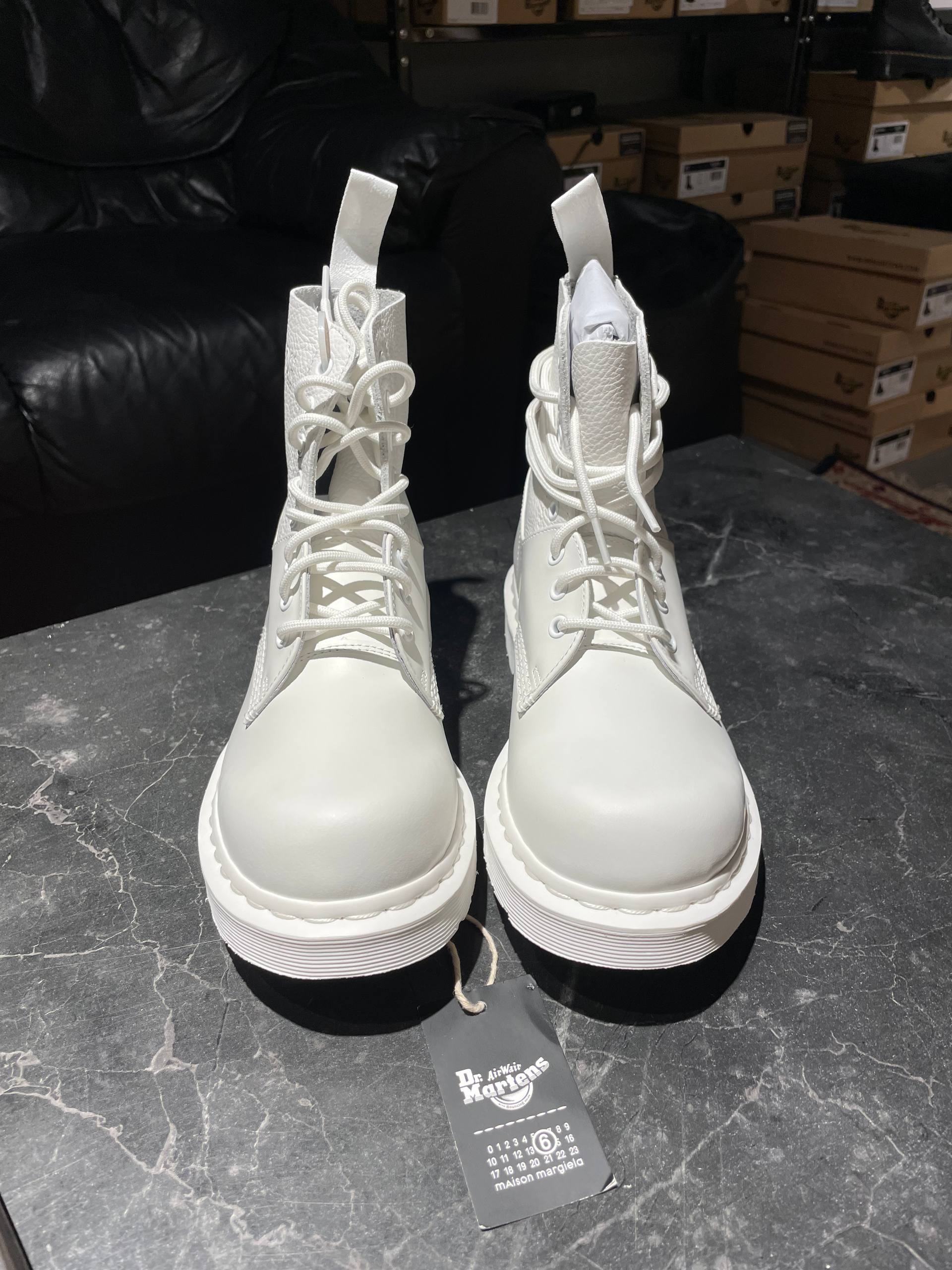 Dr.Martens x MM6 Maison Margiela 1460 8-EYE Vintage Smooth/White Virginia/White