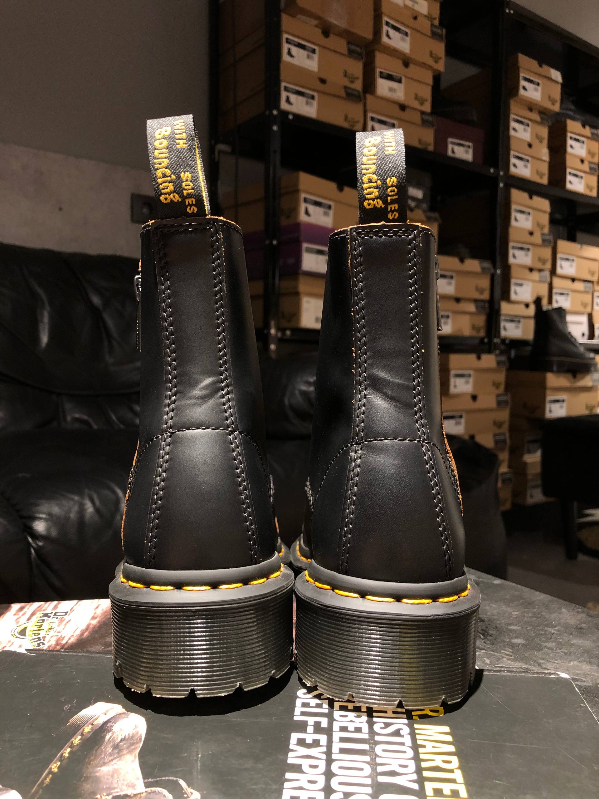 Dr. Martens 1460 Bex Laceless - Black Smooth (UK 4 EU 37) (2) Черевики Dr. Martens 1460 Bex Laceless - Black Smooth (UK 4 EU 37) купити в Україні