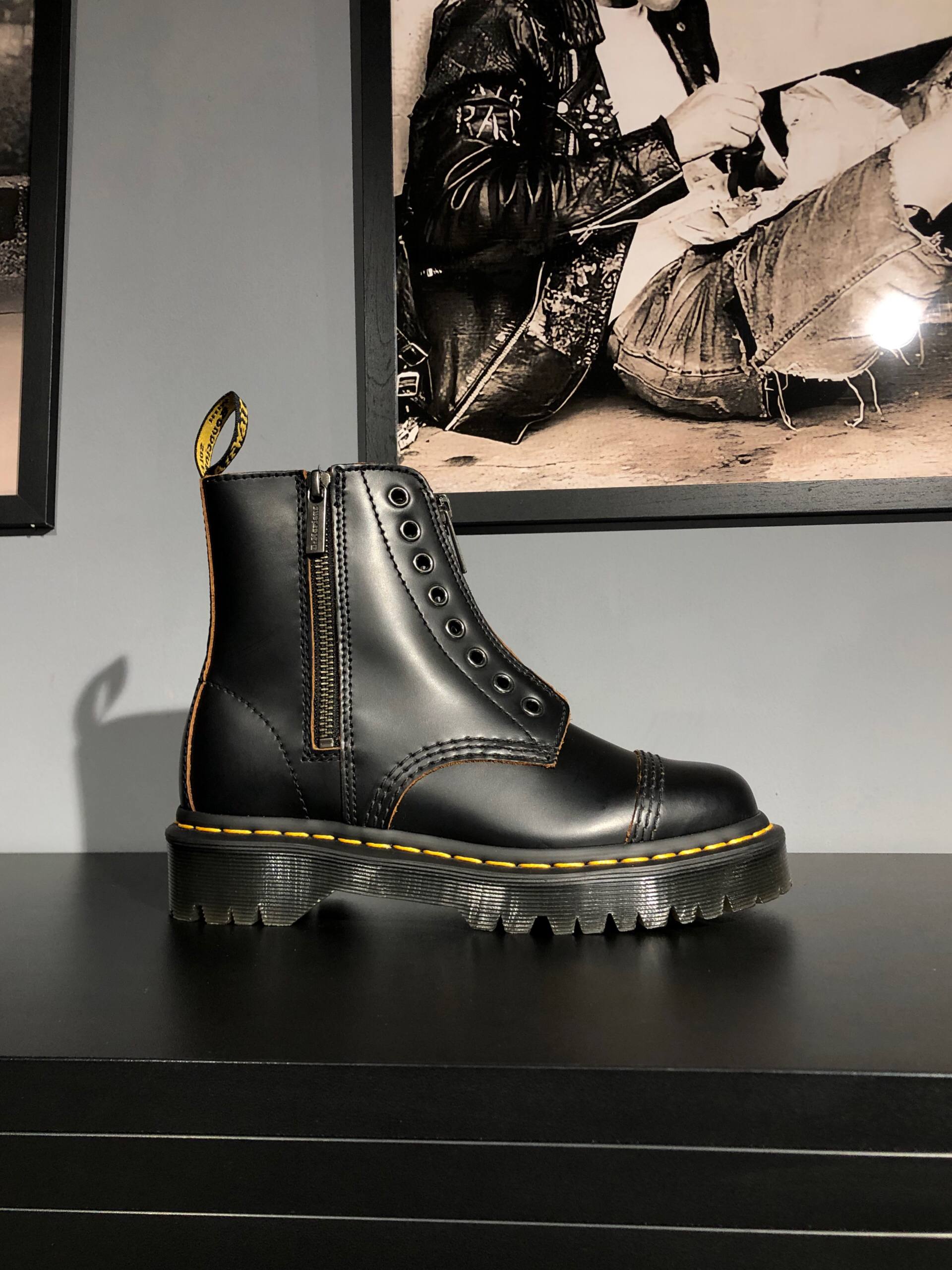 Dr. Martens 1460 Bex Laceless - Black Smooth (UK 4 EU 37) Черевики Dr. Martens 1460 Bex Laceless - Black Smooth (UK 4 EU 37) купити в Україні