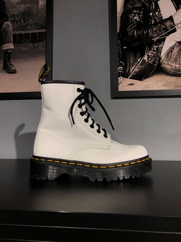 Вживані черевики Dr. Martens 1460 Bex - White Smooth (UK 4 EU 37) в чудовому стані купити в Україні