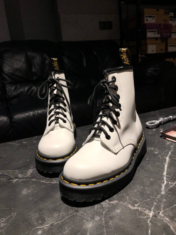 Вживані черевики Dr. Martens 1460 Bex - White Smooth (UK 4 EU 37) в чудовому стані купити в Україні