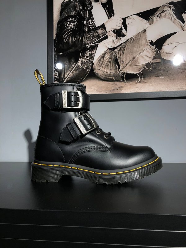 Dr. Martens 1460 - Black Classic Pull Up