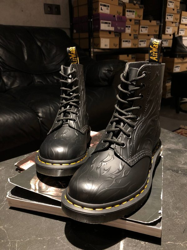 Черевики Dr. Martens 1460 - Black Flame Polished Smooth (UK 4 EU 37) в ідеальному стані купити