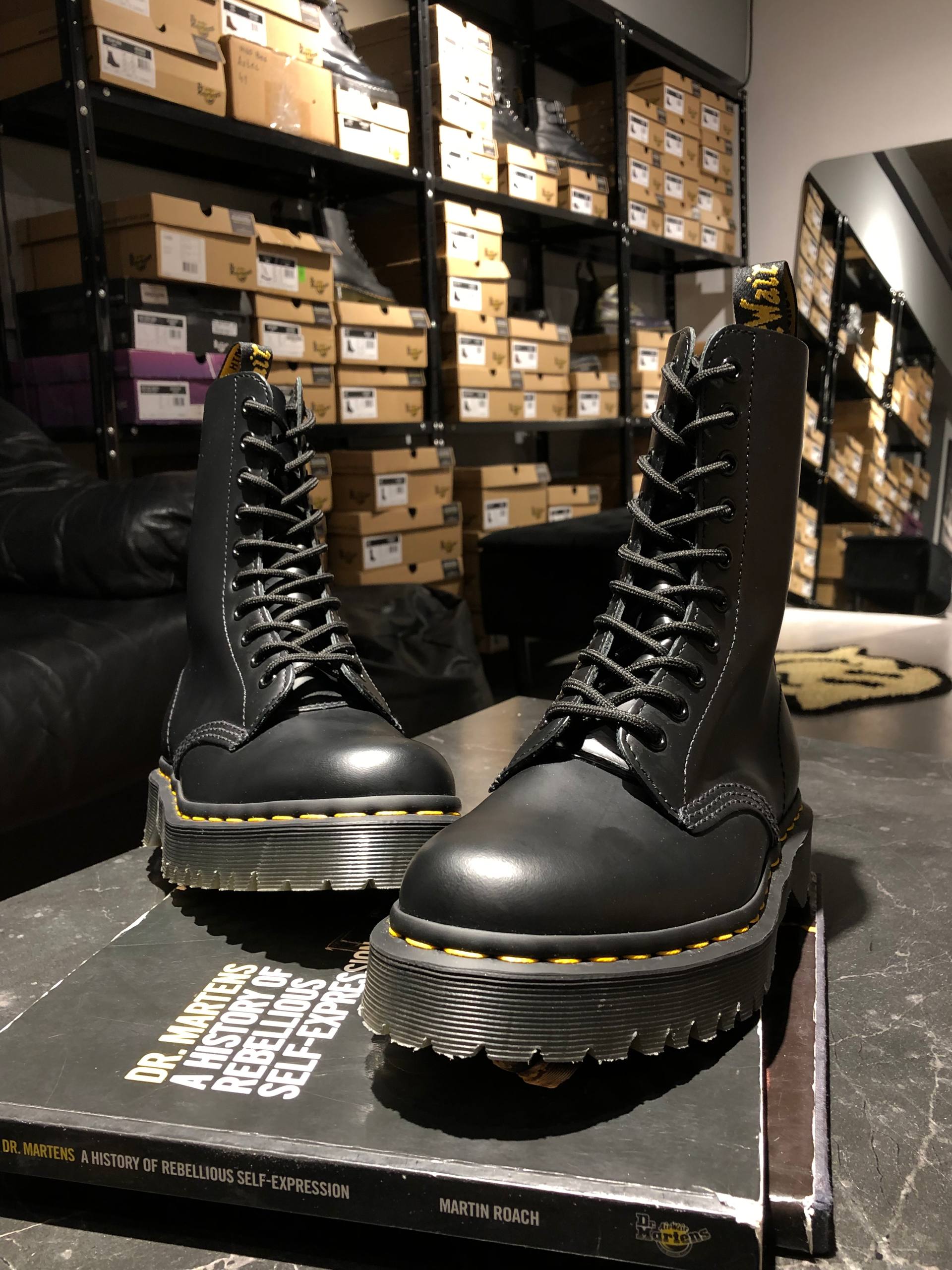 Dr. Martens 1490 Bex - Black Smooth (UK 6 EU 39) (1) Високі черевики Dr. Martens 1490 Bex - Black Smooth (UK 6 EU 39) оригінальне взуття мартенс купити в Україні