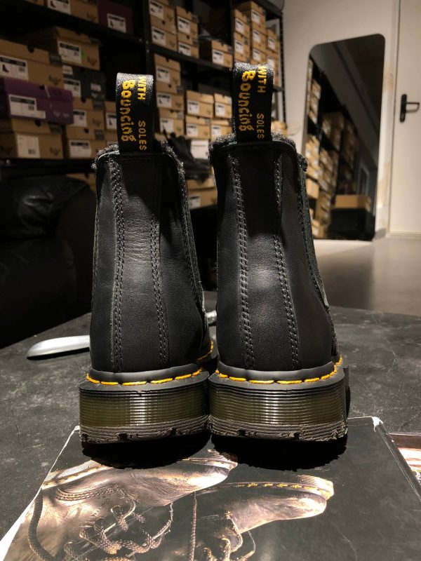 Зимове взуття Dr. Martens 2976 WinterGrip - Black Blizzard (UK 3 EU 36) в ідеальному стані