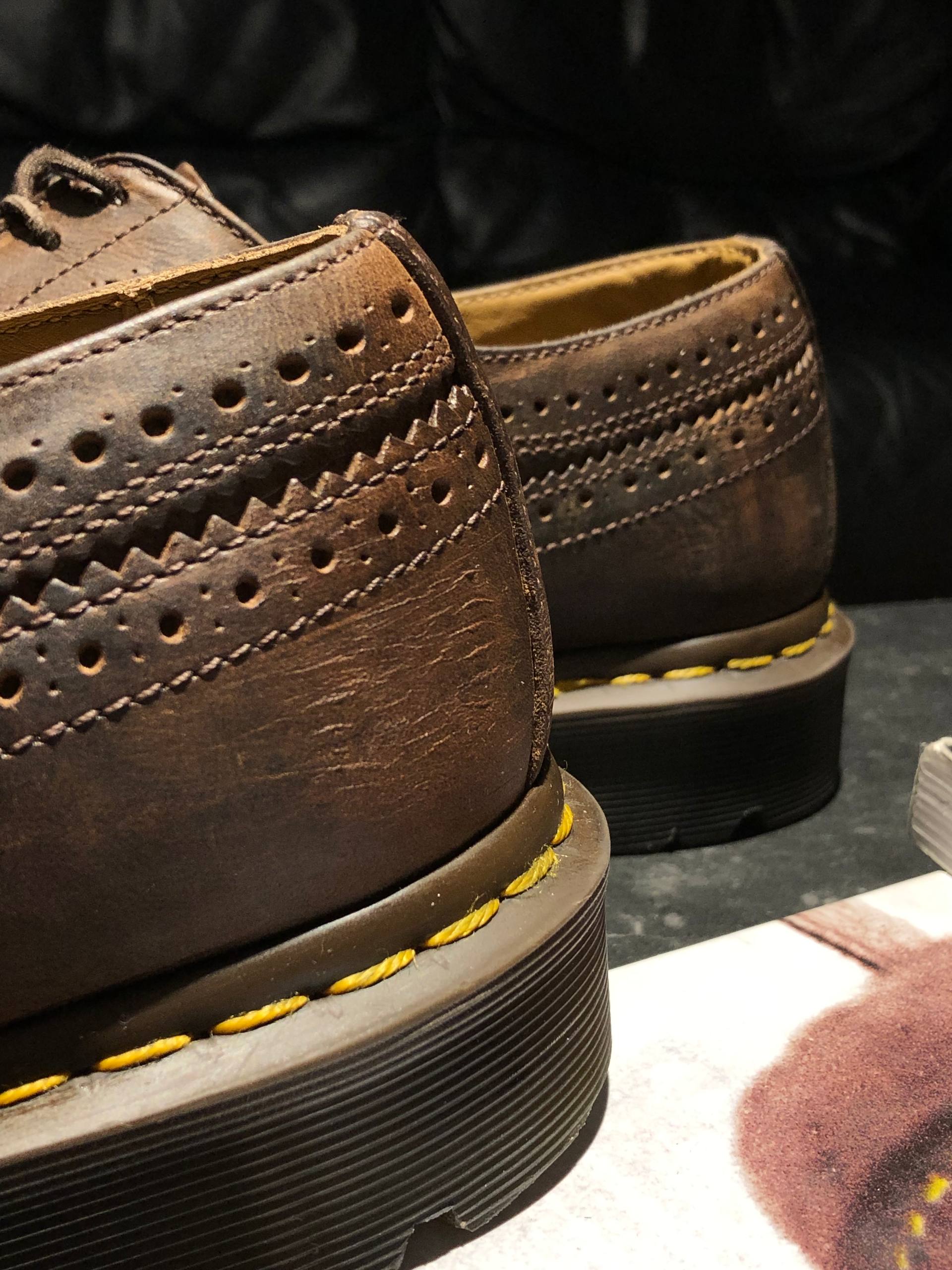 Dr. Martens 3989 YS - Gaucho Crazy Horse (UK 11 EU 46) (8) Туфлі б\у в стилі брогі Dr. Martens 3989 YS - Gaucho Crazy Horse (UK 11 EU 46) купити в Україні