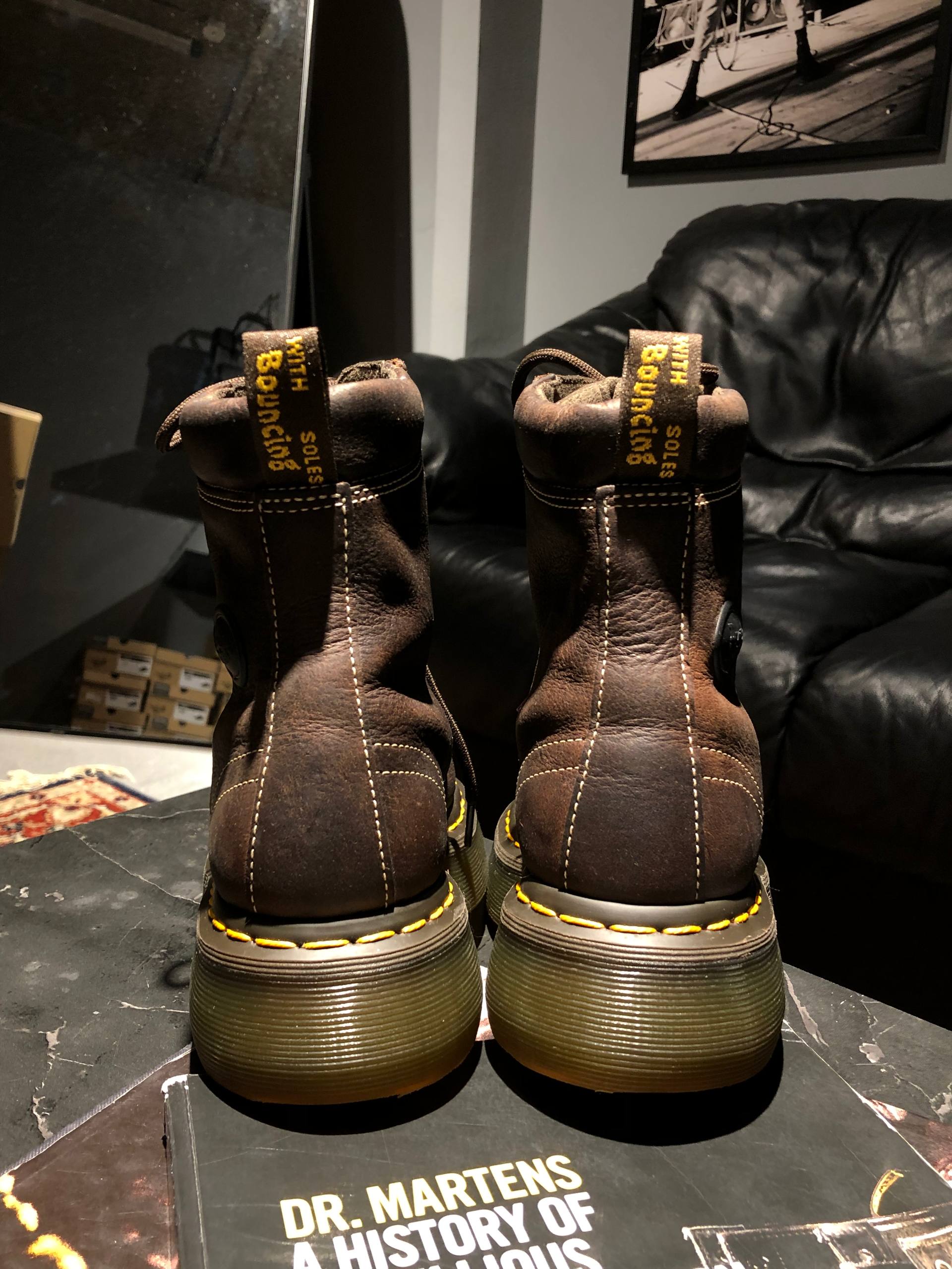 Dr. Martens Buzz - Dark Brown Grizzly (UK 5 EU 38) (5)